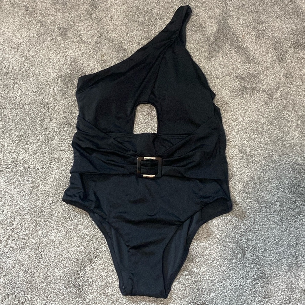 Fox & Royal One Piece Black Swimsuit One Shoulder Cutout Belt NWT
